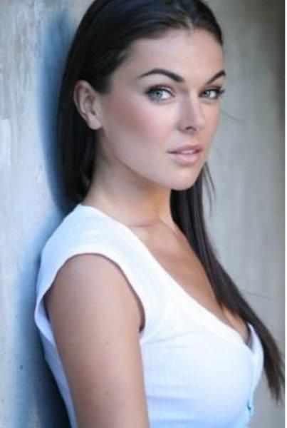 Serinda Swan 1